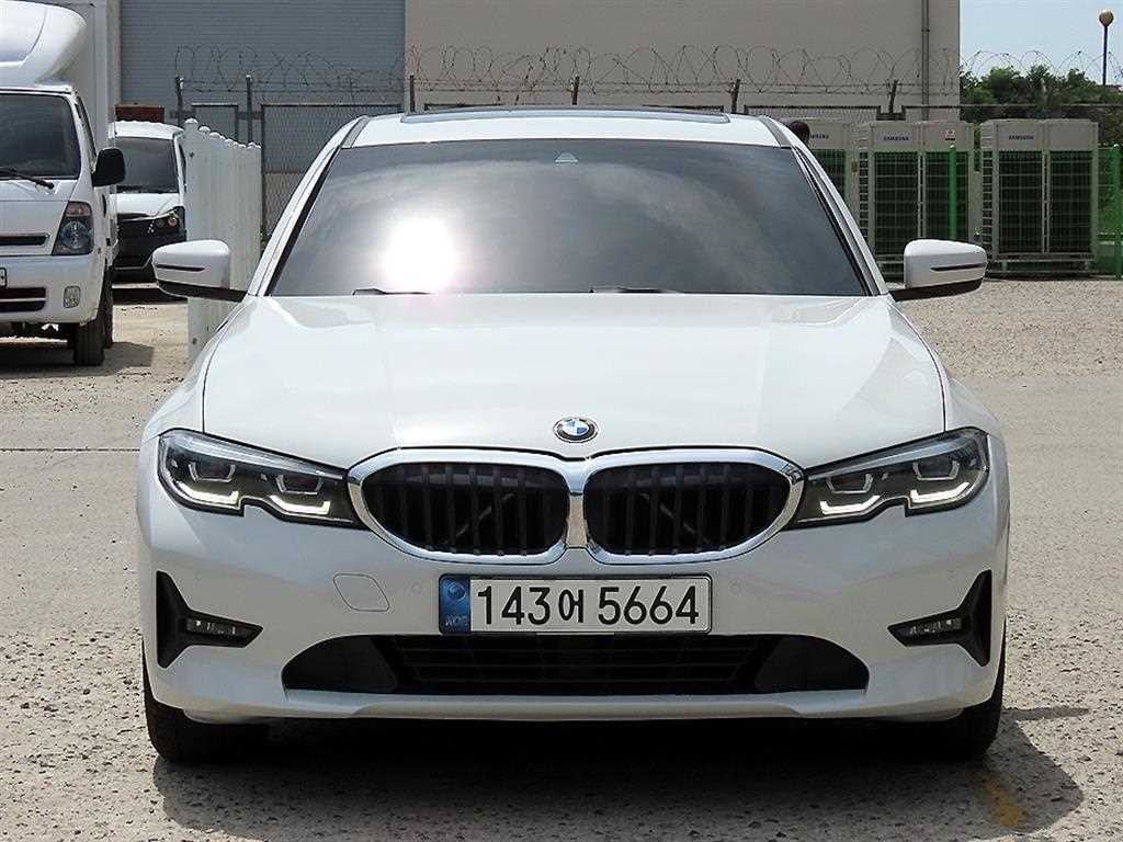 BMW 3시리즈 3시리즈 (G20) 320i 이미지 1