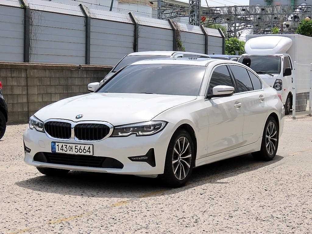 BMW 3시리즈 3시리즈 (G20) 320i 이미지 2