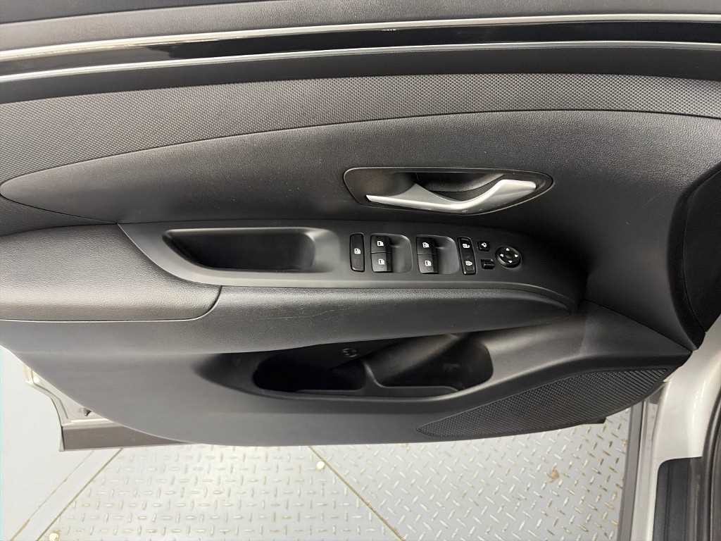 현대 투싼 투싼 (NX4) 디젤 2.0 4WD 모던 이미지 15