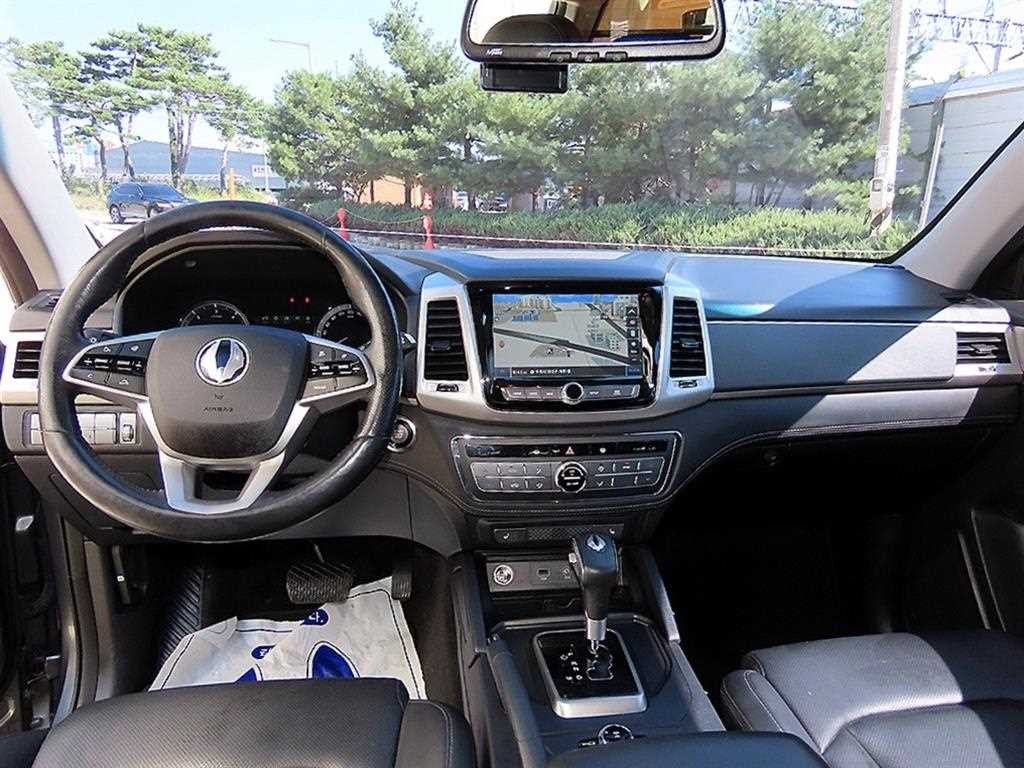 KG모빌리티(쌍용) 렉스턴 렉스턴 스포츠 4WD 디젤 2.2 프레스티지 이미지 7
