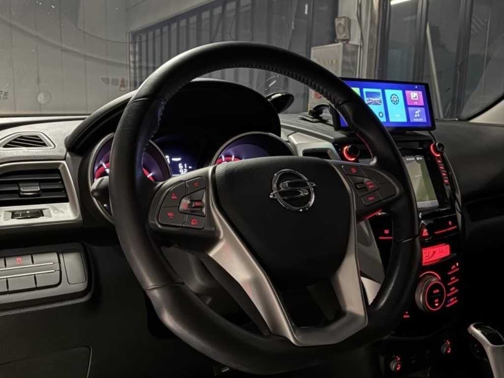KG모빌리티(쌍용) 티볼리 가솔린 2WD 1.6 VX 이미지 6