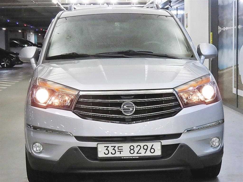 KG모빌리티(쌍용) 코란도 코란도투리스모 4WD GT 9인승 이미지 2