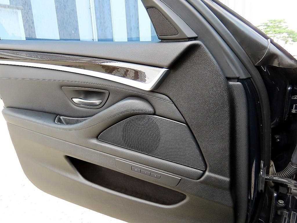 BMW 5시리즈 5시리즈 (F10) 520d 이미지 12