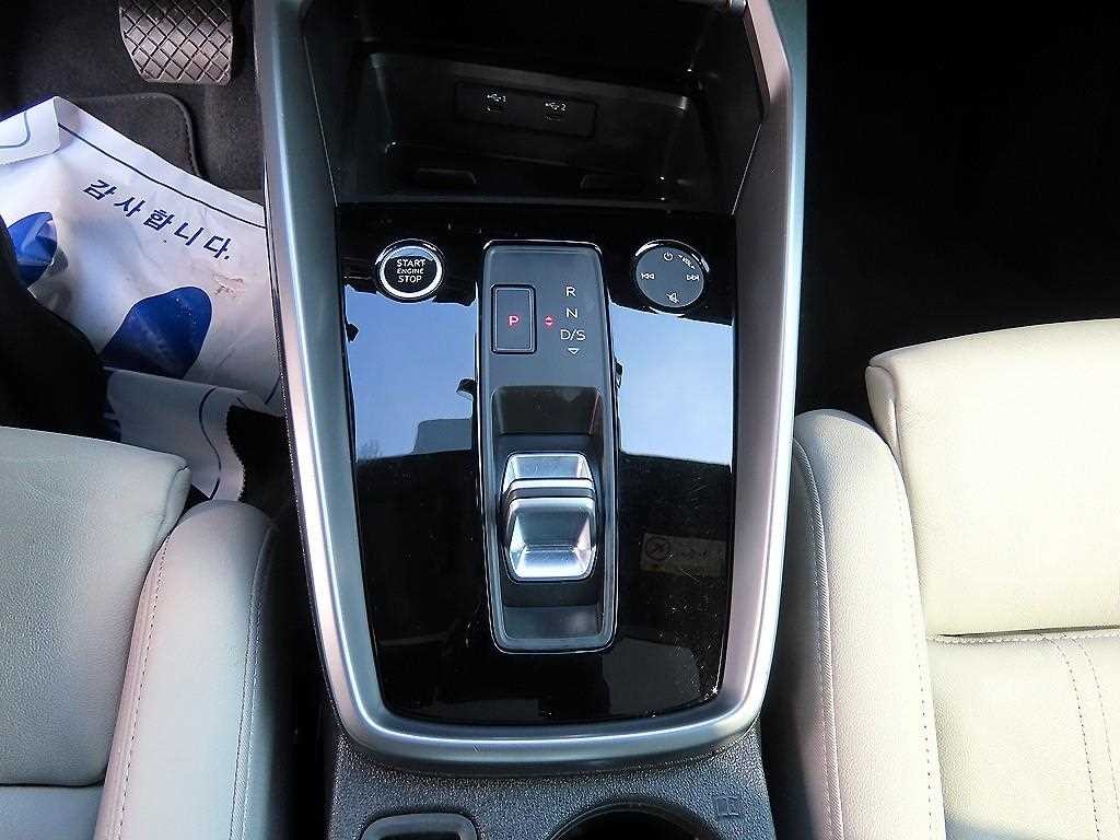 아우디 A3 A3(8Y) 40 TFSI 프리미엄 이미지 10