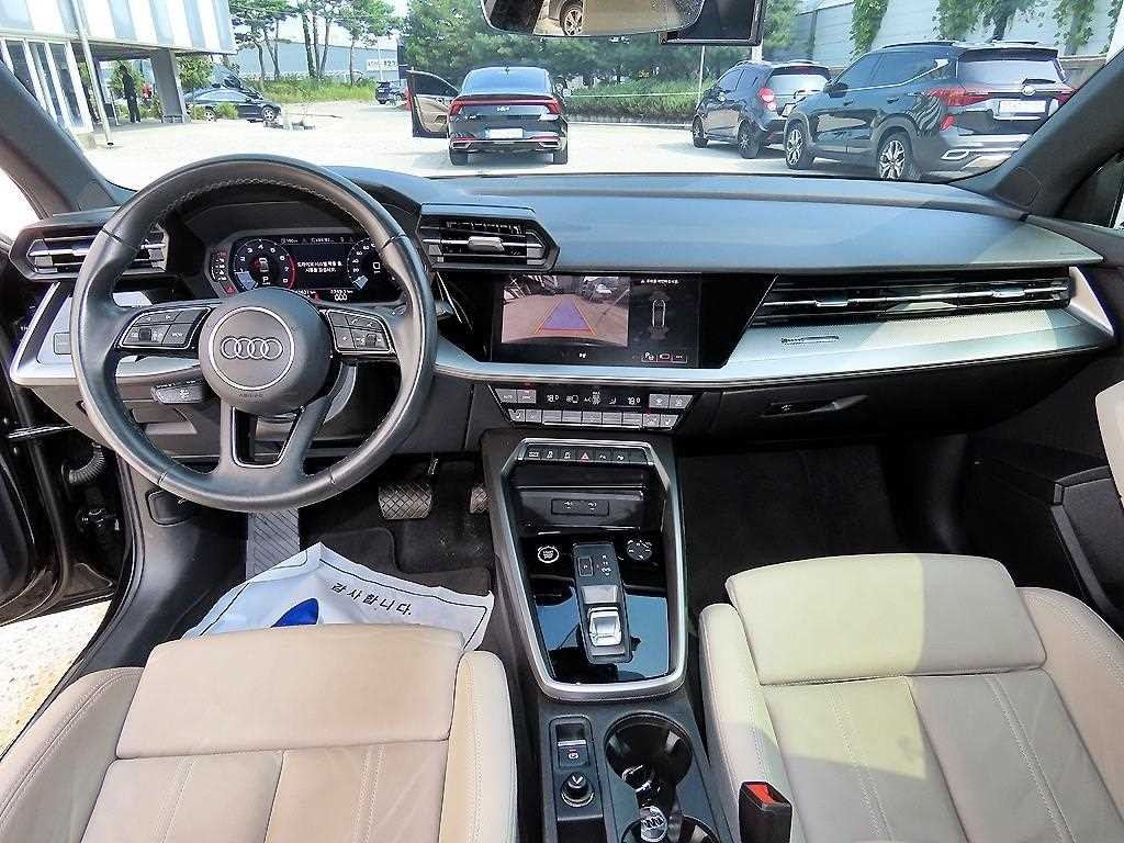 아우디 A3 A3(8Y) 40 TFSI 프리미엄 이미지 7