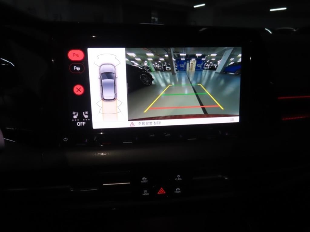폭스바겐 골프 골프 8세대 2.0 TDI 프레스티지 이미지 9