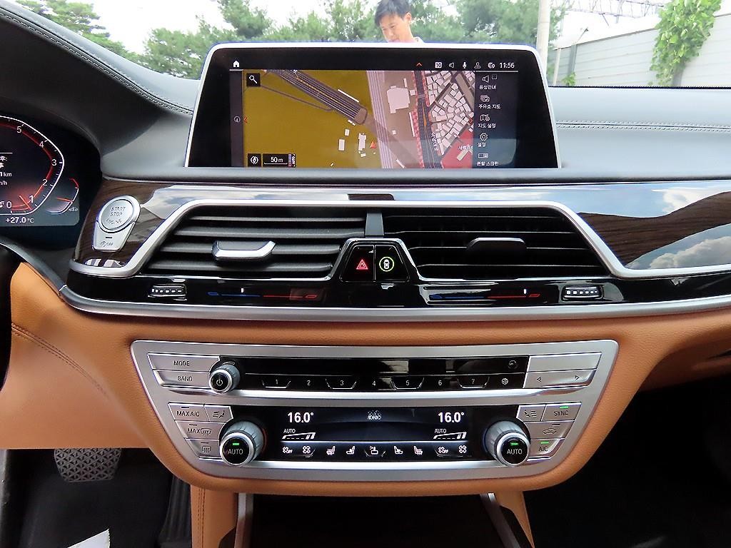 BMW 7시리즈 7시리즈 (G11) 740Li xDrive 디자인 퓨어 엑설런스 이미지 12
