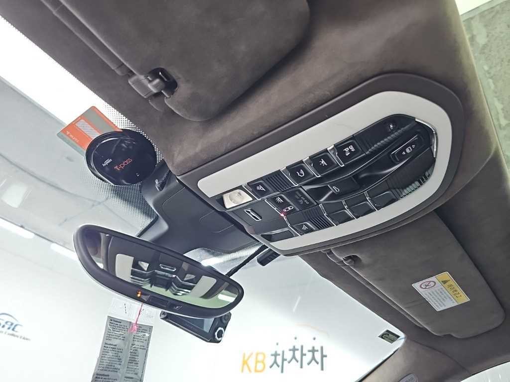 포르쉐 카이엔 뉴 카이엔 4.8 GTS 이미지 17