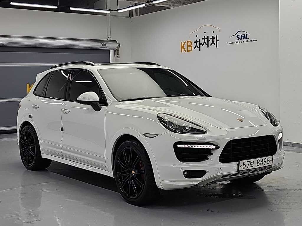 포르쉐 카이엔 뉴 카이엔 4.8 GTS 이미지 4