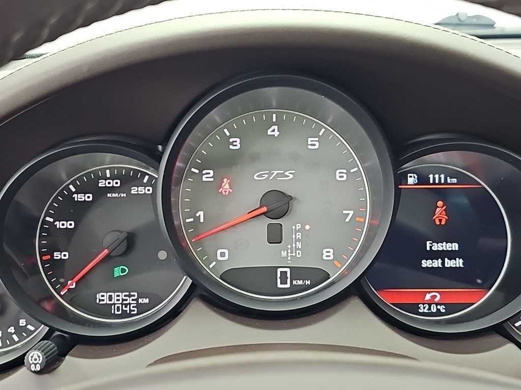 포르쉐 카이엔 뉴 카이엔 4.8 GTS 이미지 6