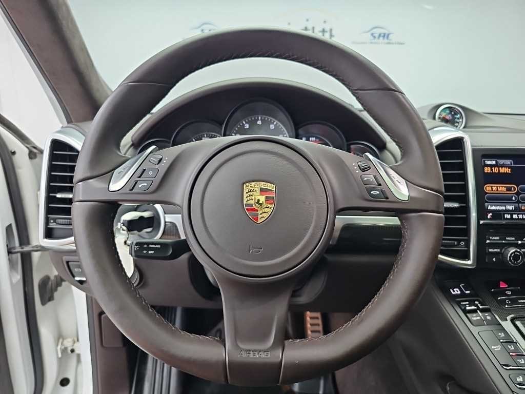 포르쉐 카이엔 뉴 카이엔 4.8 GTS 이미지 9