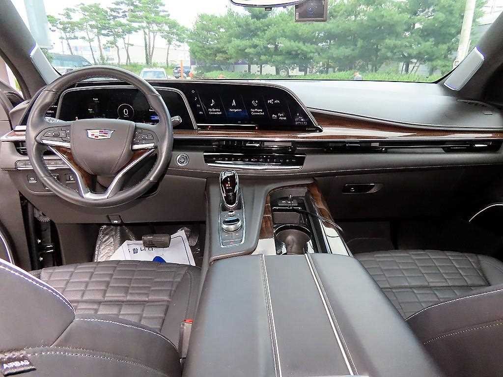 캐딜락 에스컬레이드 에스컬레이드 5세대 6.2 ESV 프리미엄 럭셔리 플래티넘 이미지 7