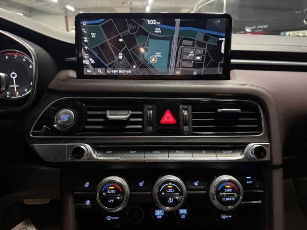 제네시스 G70 더 뉴 G70 가솔린 2.0T 4WD 이미지 10