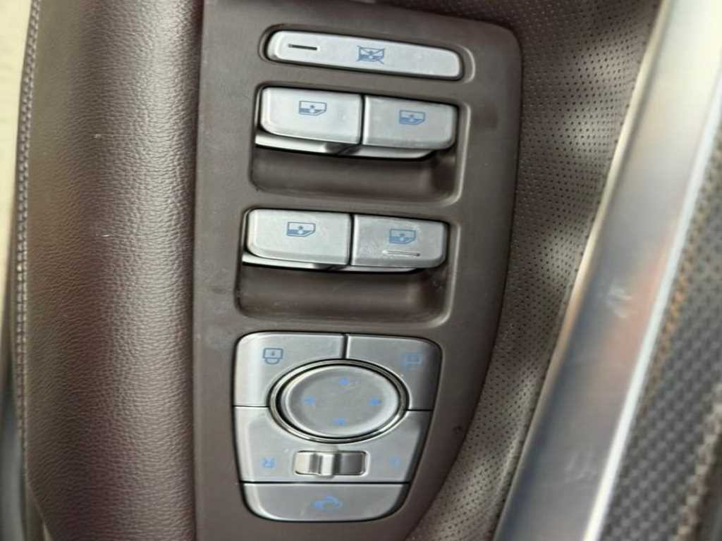 제네시스 G70 더 뉴 G70 가솔린 2.0T 4WD 이미지 15