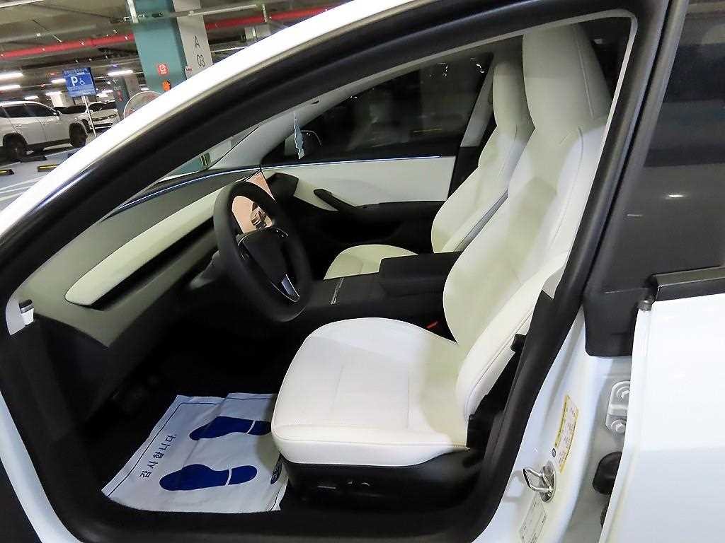 테슬라 모델 3 RWD 이미지 6