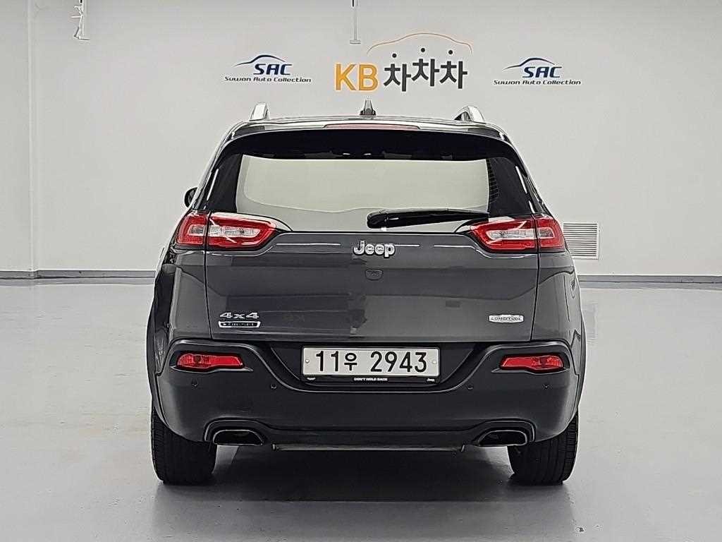 지프 체로키 체로키(KL) 2.0 디젤 론지튜드 AWD 이미지 3