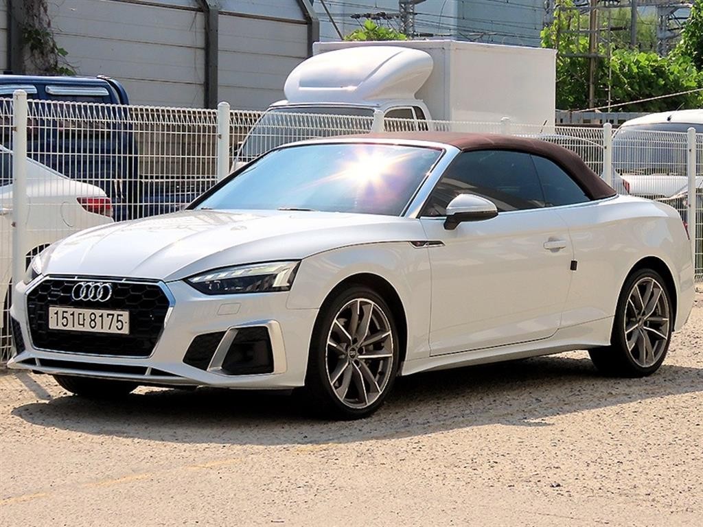 아우디 A5 A5 (F5) 45 TFSI 콰트로 프리미엄 카브리올레 이미지 2