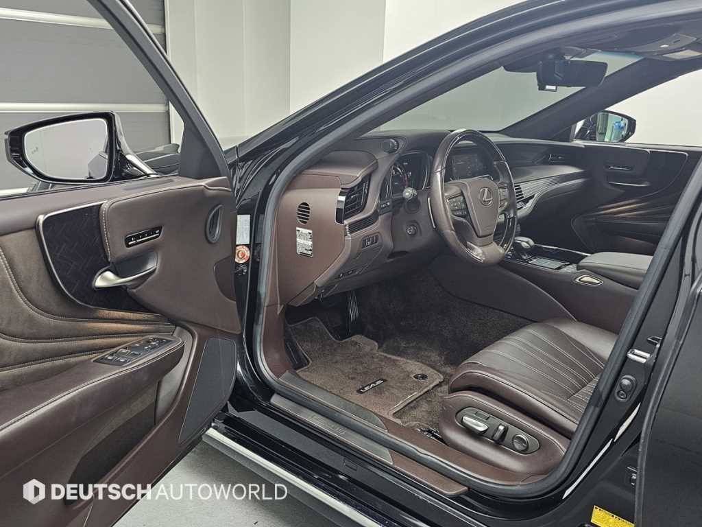 렉서스 LS LS500 3.5 플래티넘 AWD 이미지 11