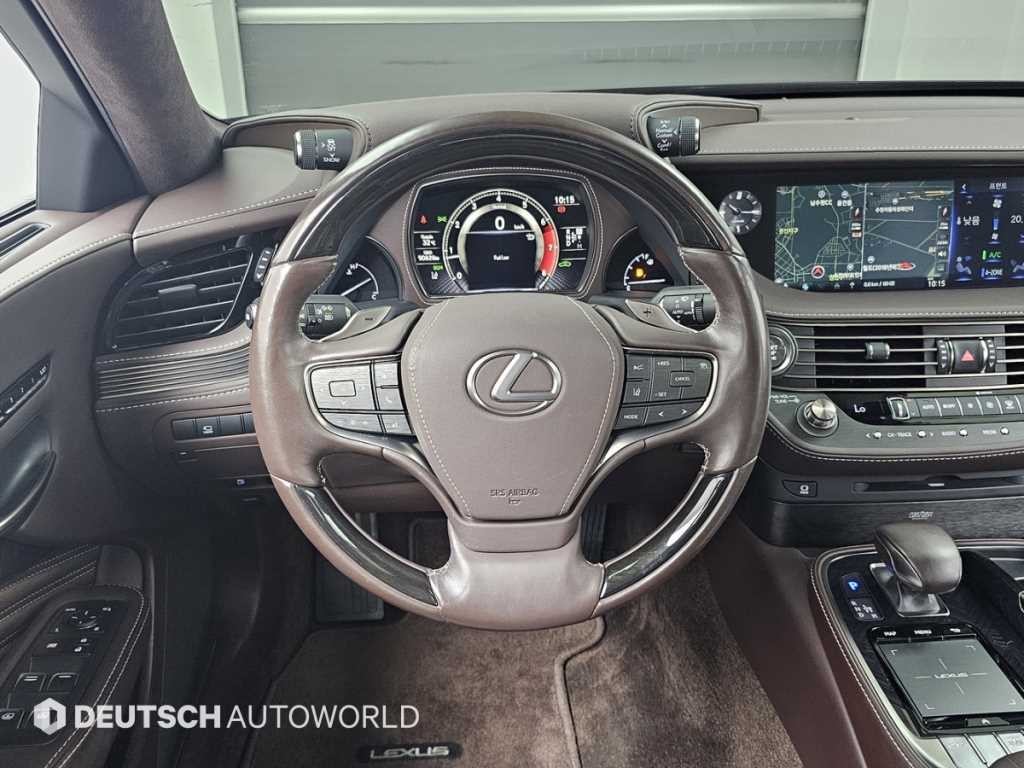 렉서스 LS LS500 3.5 플래티넘 AWD 이미지 13