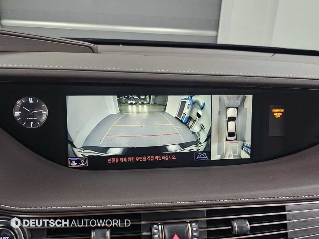 렉서스 LS LS500 3.5 플래티넘 AWD 이미지 15