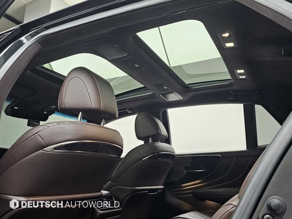 렉서스 LS LS500 3.5 플래티넘 AWD 이미지 18