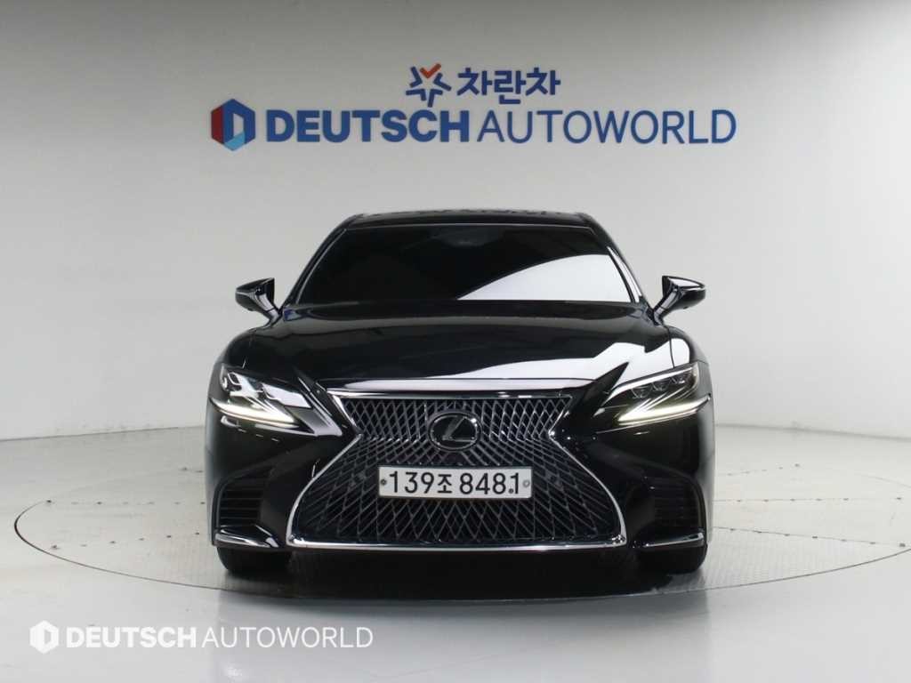 렉서스 LS LS500 3.5 플래티넘 AWD 이미지 3