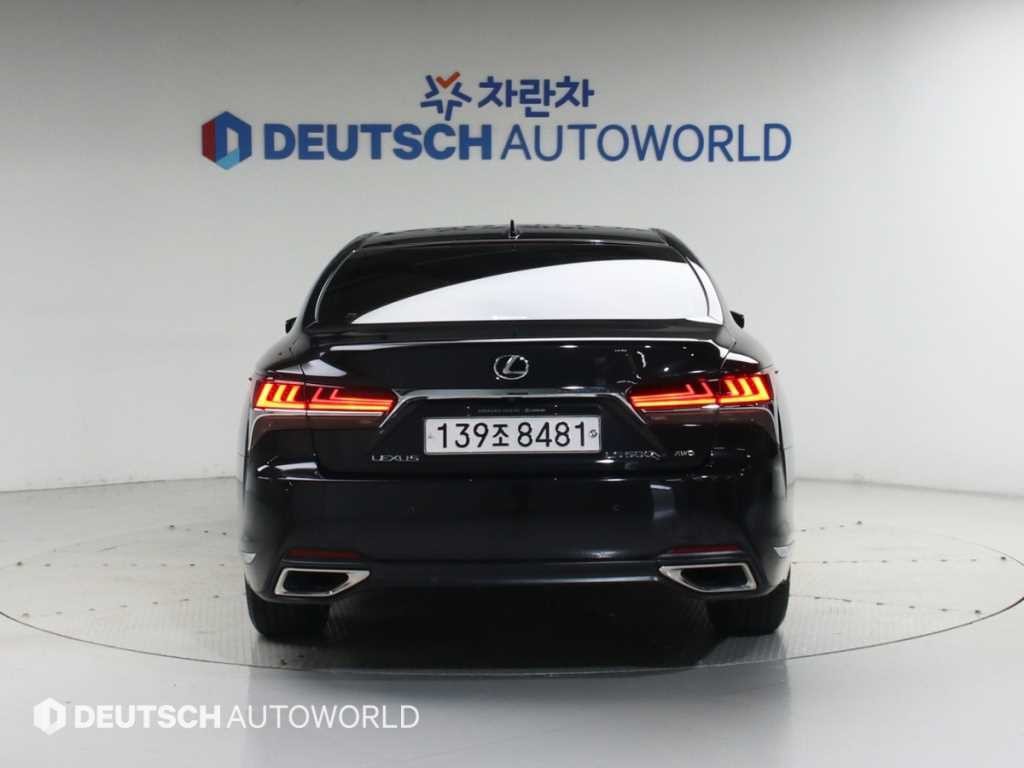 렉서스 LS LS500 3.5 플래티넘 AWD 이미지 4