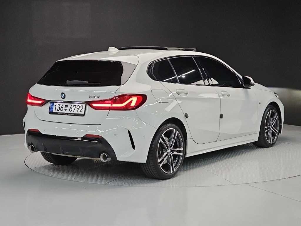 BMW 1시리즈 1시리즈 (F40) 120i M 스포츠 이미지 4