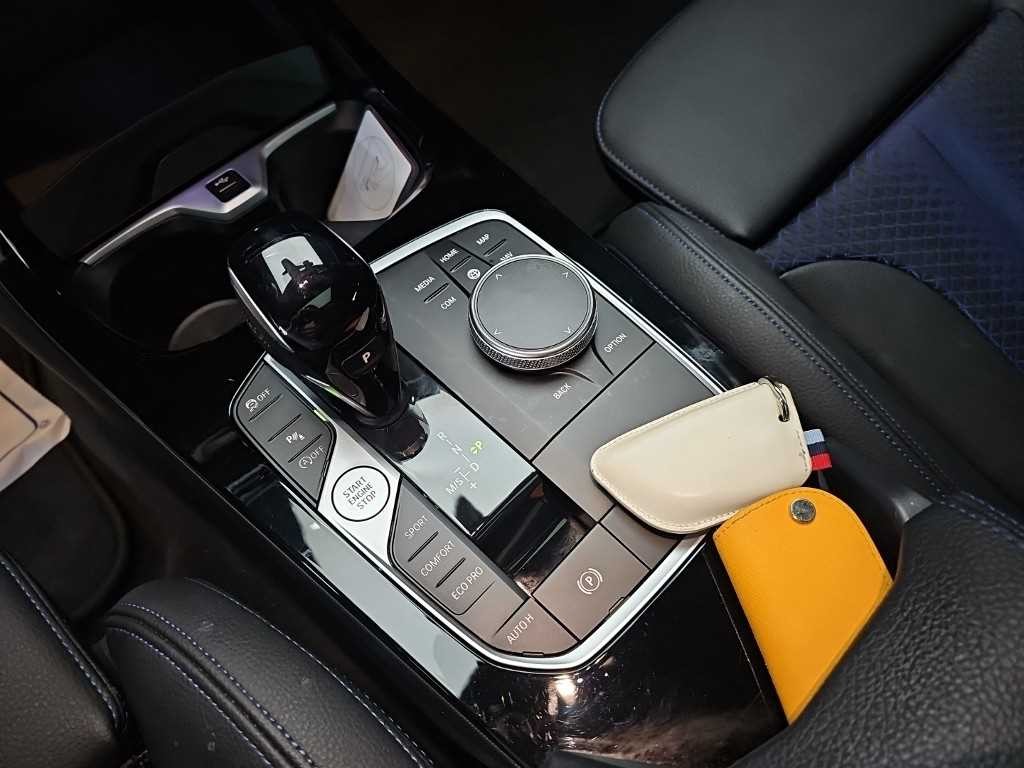 BMW 1시리즈 1시리즈 (F40) 120i M 스포츠 이미지 8