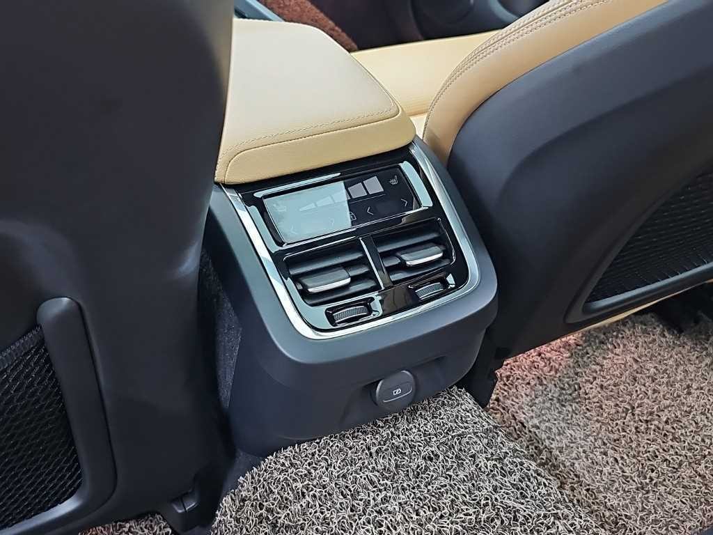 볼보 S60 S60(3세대) B5 얼티메이트 브라이트 이미지 13