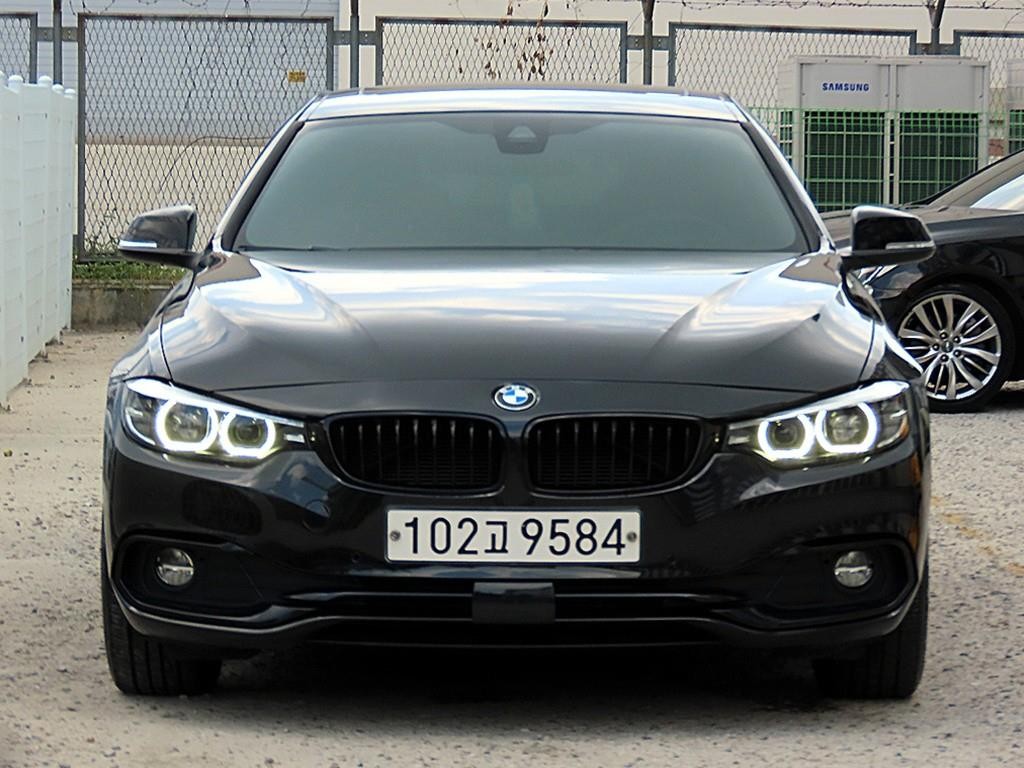 BMW 4시리즈 4시리즈 (F32) 420d xDRIVE 그란쿠페 스포츠 이미지 1
