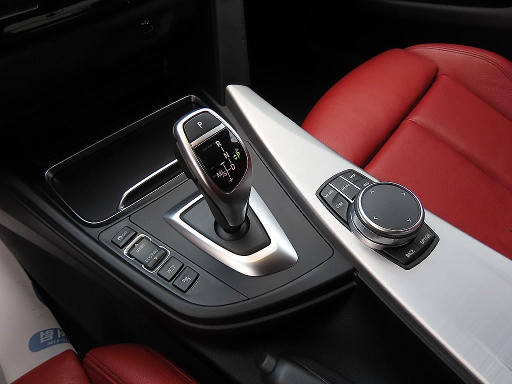 BMW 4시리즈 4시리즈 (F32) 420d xDRIVE 그란쿠페 스포츠 이미지 11