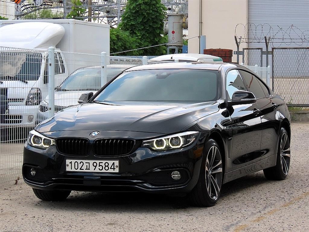 BMW 4시리즈 4시리즈 (F32) 420d xDRIVE 그란쿠페 스포츠 이미지 2