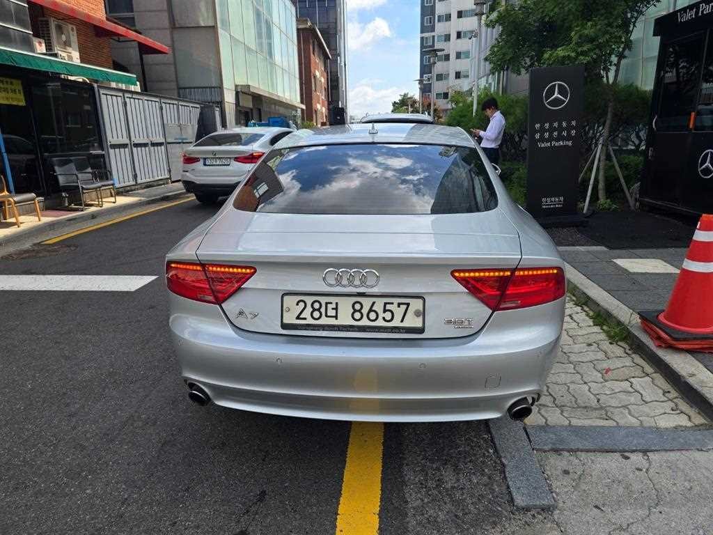 아우디 A7 3.0 TFSI 콰트로 엔트리 이미지 2