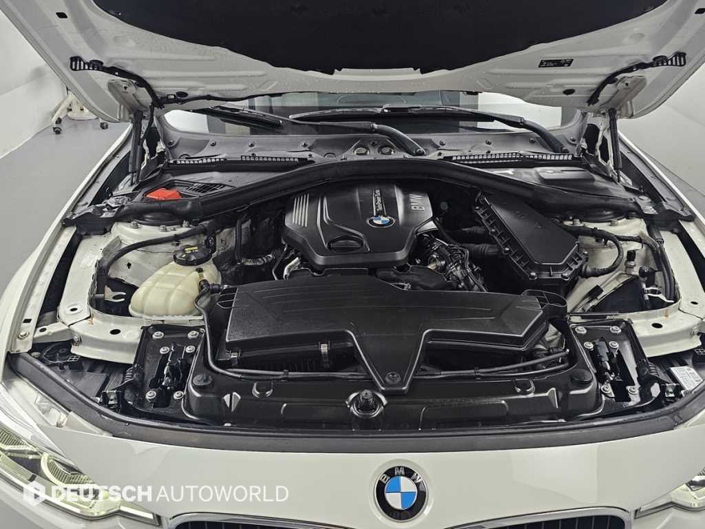 BMW 3시리즈 3시리즈 (F30) 320d 이미지 6