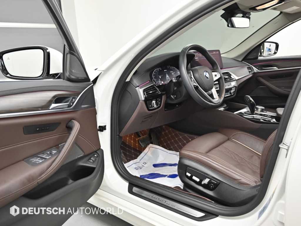 BMW 5시리즈 5시리즈 (G30) 530e 럭셔리 이미지 11