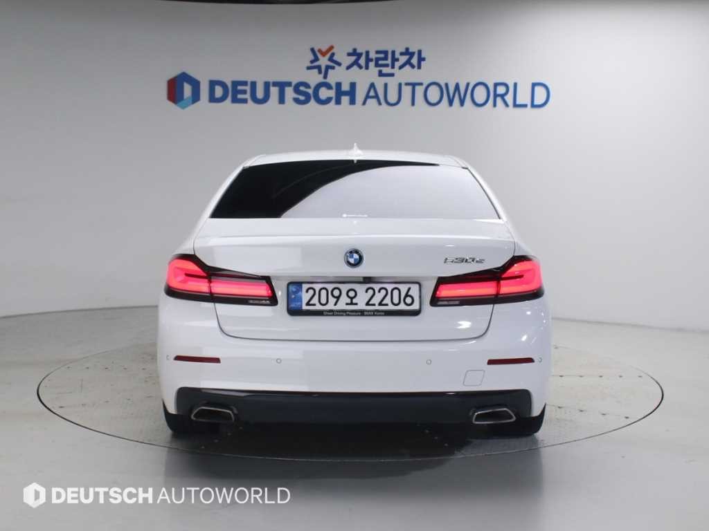 BMW 5시리즈 5시리즈 (G30) 530e 럭셔리 이미지 4
