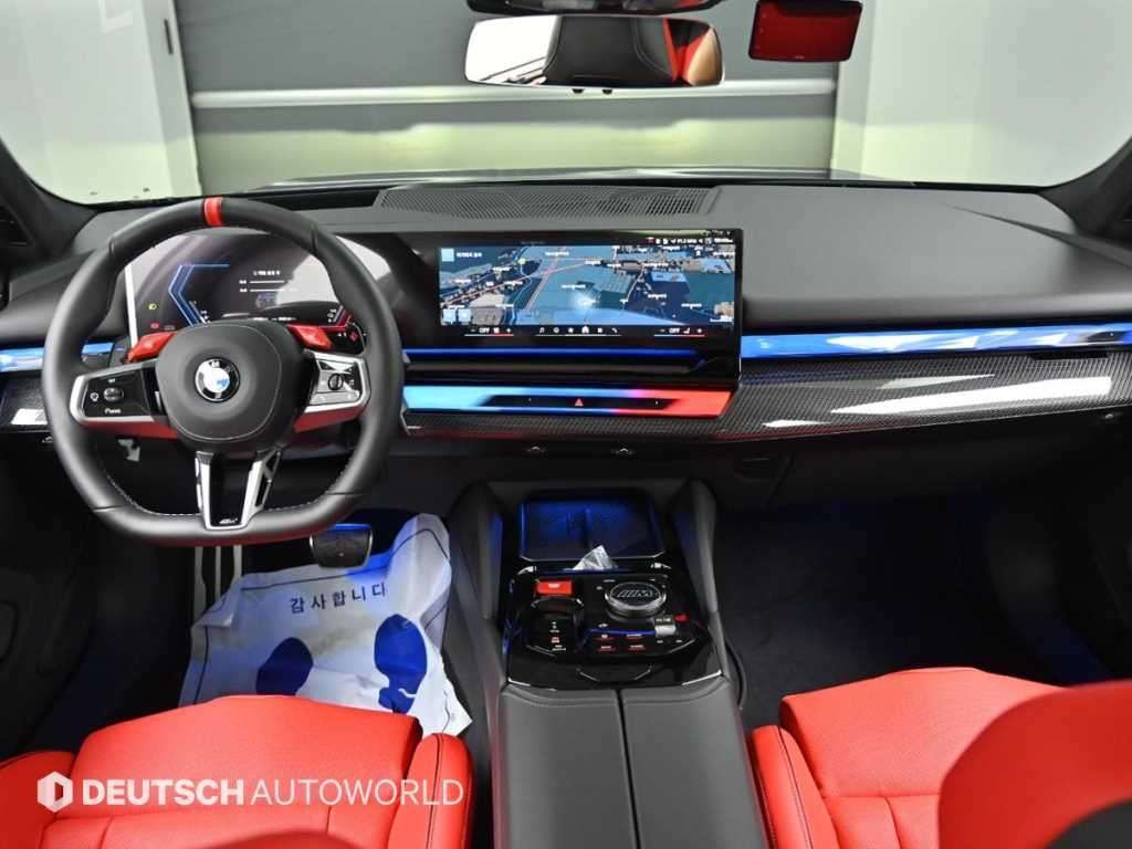 BMW 5시리즈 M5 7세대 4.4 투어링 이미지 7