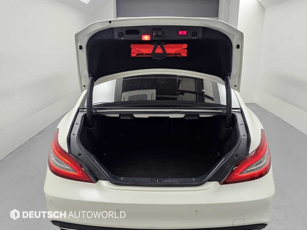 벤츠 CLS 클래스 CLS클래스 W218 CLS 400 AMG Line 이미지 18