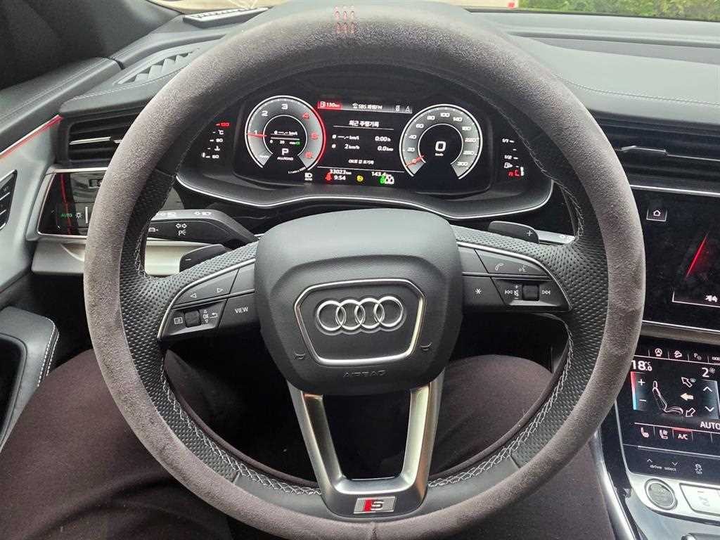 아우디 Q8 50 TDI 콰트로 프리미엄 이미지 11