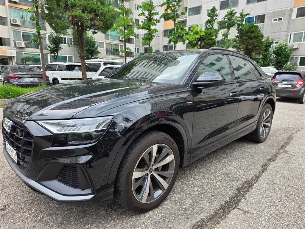 아우디 Q8 50 TDI 콰트로 프리미엄 이미지 3