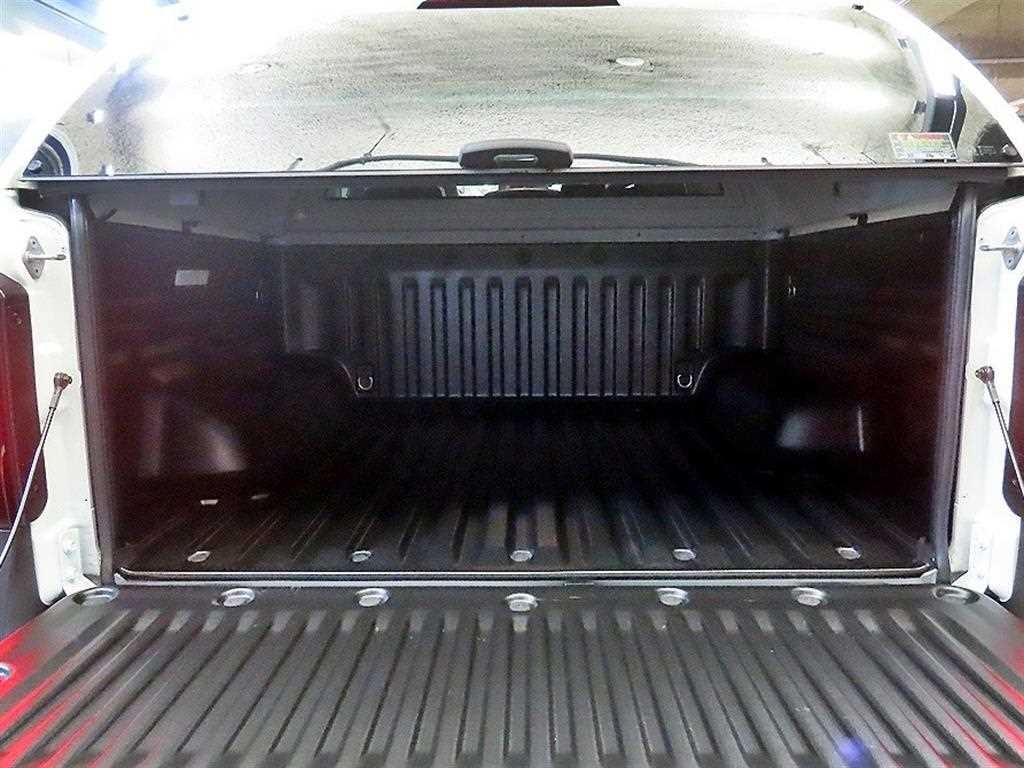 KG모빌리티(쌍용) 무쏘 무쏘(Q300) 가솔린 M7 4WD 이미지 17