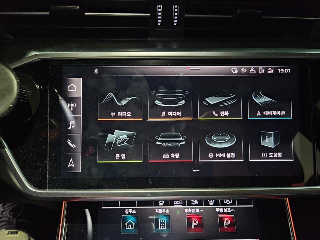 아우디 A7 A7 (4K) 55 TFSI 콰트로 프리미엄 이미지 14