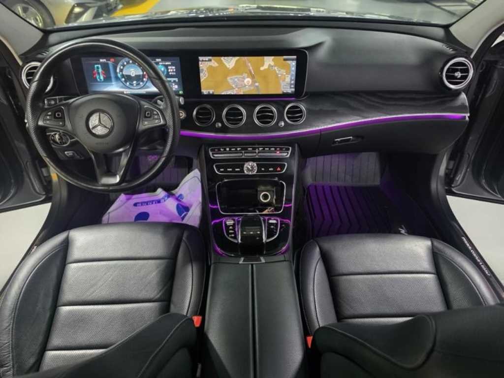 벤츠 E 클래스 E-클래스 W213 E300 아방가르드 이미지 6