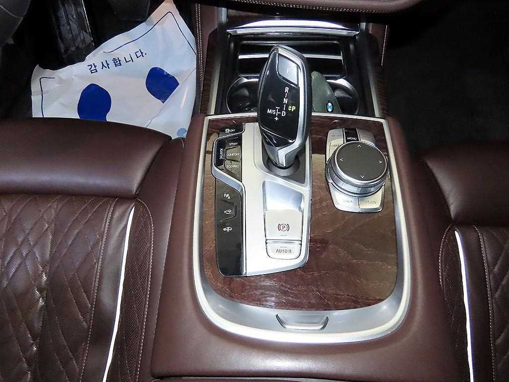BMW 7시리즈 7시리즈 (G11) 750Li xDrive M 스포츠 이미지 12