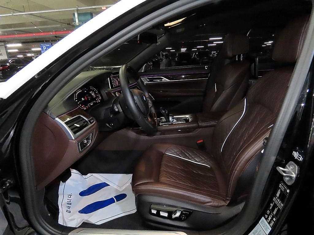 BMW 7시리즈 7시리즈 (G11) 750Li xDrive M 스포츠 이미지 6
