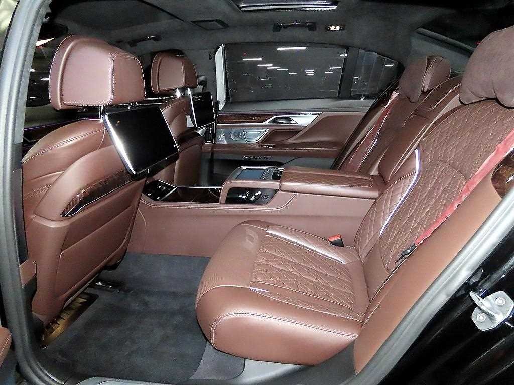 BMW 7시리즈 7시리즈 (G11) 750Li xDrive M 스포츠 이미지 7