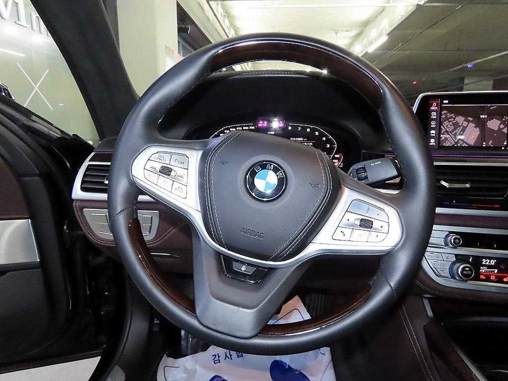 BMW 7시리즈 7시리즈 (G11) 750Li xDrive M 스포츠 이미지 8