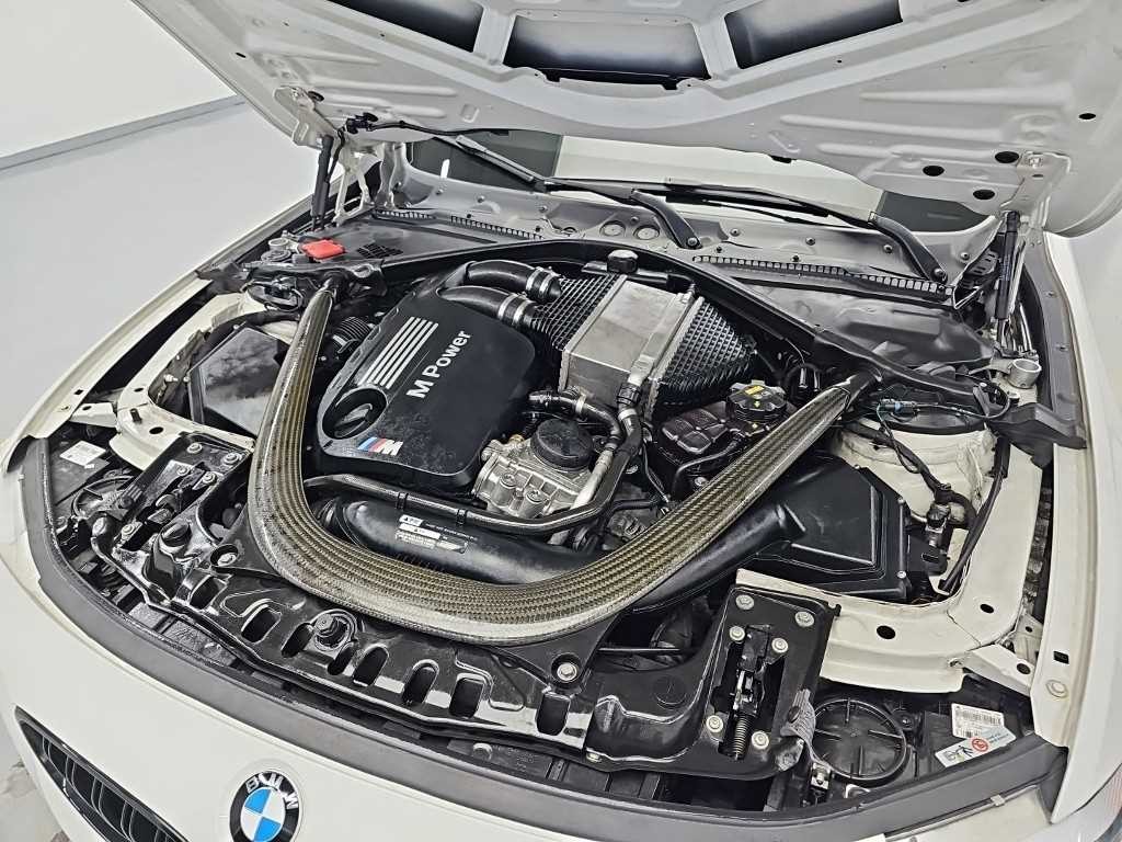BMW 4시리즈 M4 (F82) 컨버터블 이미지 5