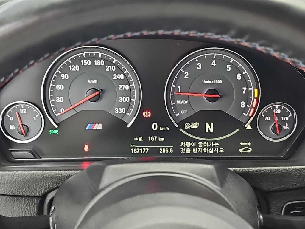 BMW 4시리즈 M4 (F82) 컨버터블 이미지 6
